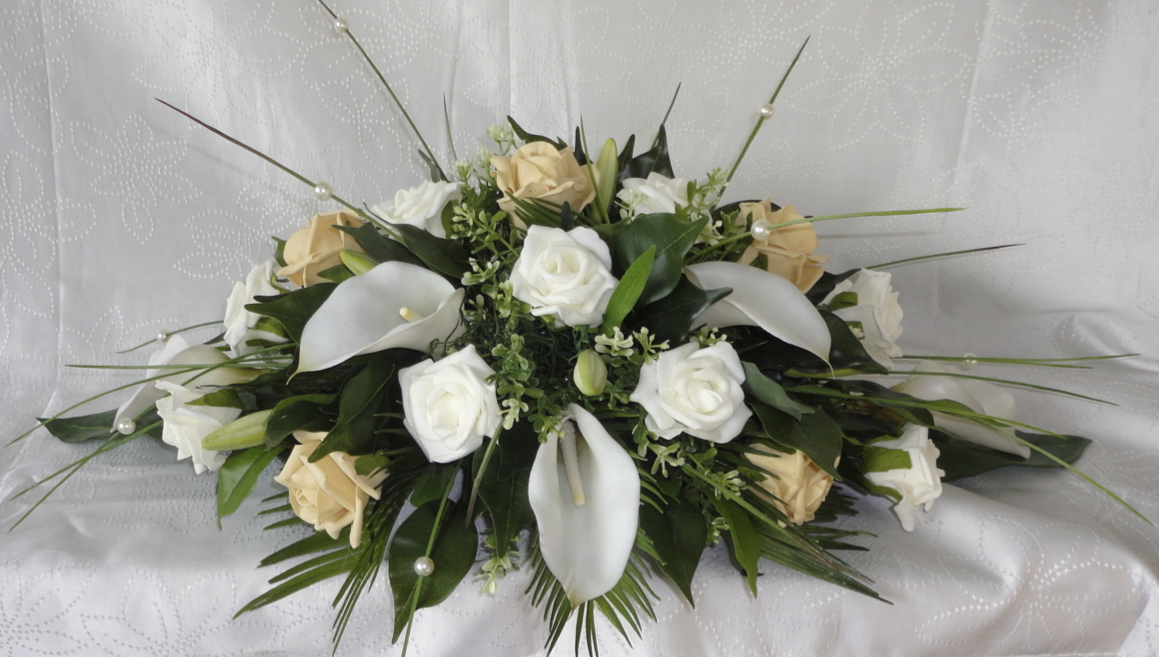 Gold & Ivory Top Table/Registrar Table Centrepiec